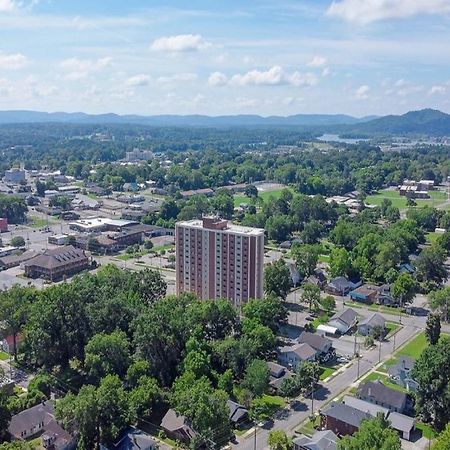 Cozy 1 Bedroom Apartment In Downtown Gadsden, Al Luaran gambar